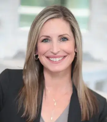 Portrait of Britt Painter, REALTOR®.