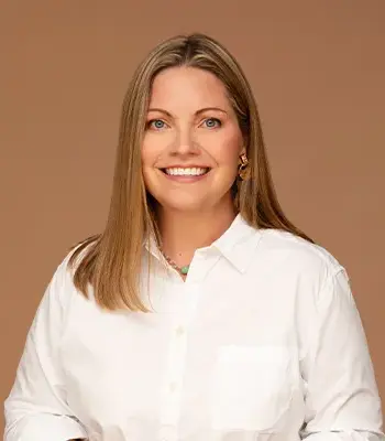 Portrait of Brooke Steele, REALTOR®.