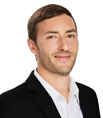 Portrait of Joe Schleis, REALTOR®.
