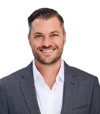 Portrait of Johnny Ronca, Associate Broker.