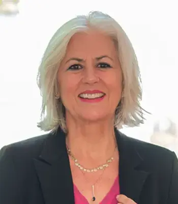 Portrait of Karen Lewis, REALTOR®, Licensed Sales Associate to Core Residential Group.