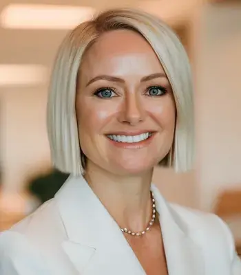 Portrait of Kim Wolle, REALTOR®.