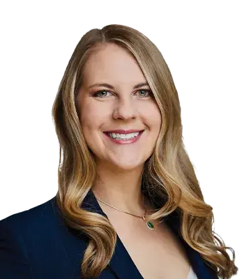 Portrait of Lily Clason, Broker Associate.