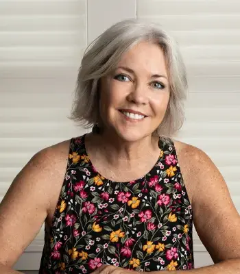 Portrait of Marcie Goltz, REALTOR®.