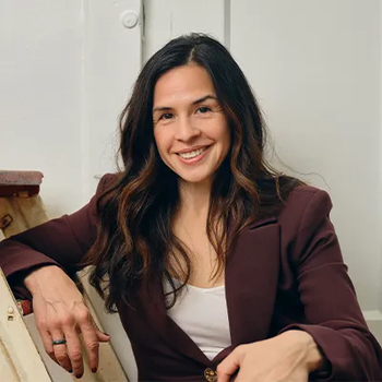 Portrait of Deanna Garza, REALTOR®, ABR, CLHMS, MCNE, SRS, GRI