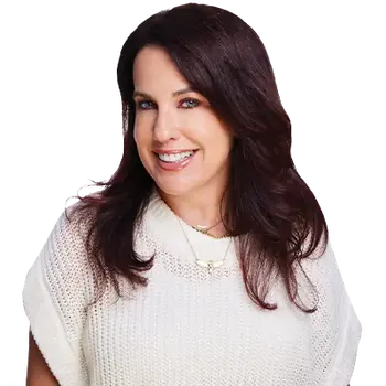 Portrait of Holly McCormick, Broker Associate