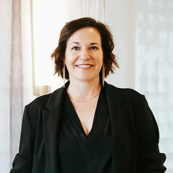 Portrait of Jennifer Shahry, REALTOR®