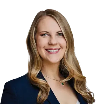 Portrait of Lily Clason, Broker Associate