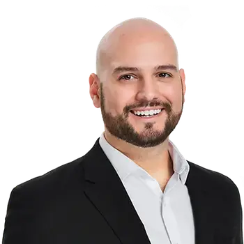 Portrait of Manny Arce, REALTOR®