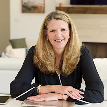 Portrait of Marisa Stromberg, Sales Associate for the Highview Group
