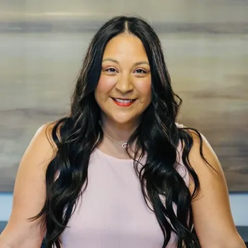 Portrait of Mindy Guevara, Broker Associate