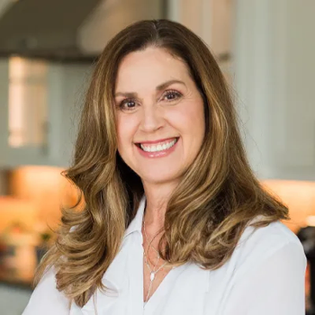 Portrait of Rhonda Kunkel, REALTOR®, The Housson Group