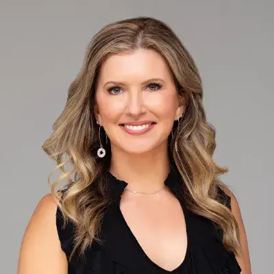 Alicia Kelley Leschber, ABR, CNE, AHWD, CHMS, CRS, Broker Associate