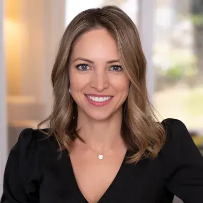 Elisabeth Hay, REALTOR®